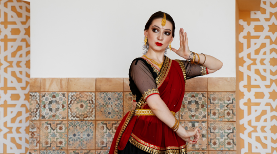 Saree Styling Secrets: The Best Sarees for Every Body Shape